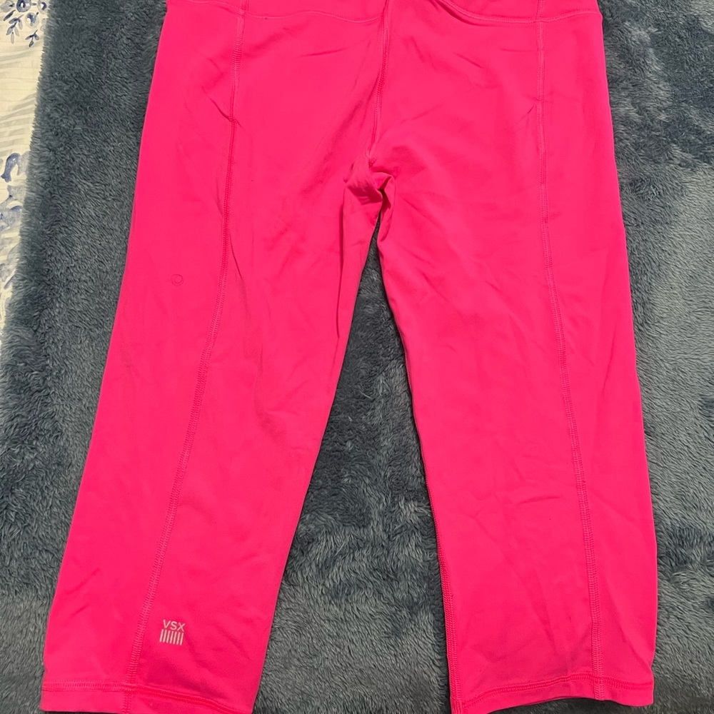 Victoria Secret sports hot pink crop leggings - Picture 4 of 4
